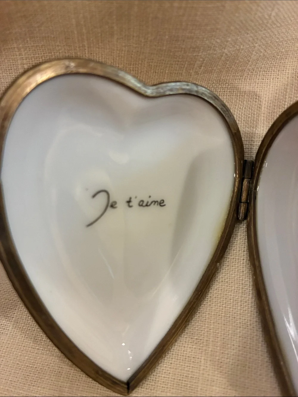Je t’ aime Heart-Shaped Trinket Box with Pink Rose and Blue Lattice